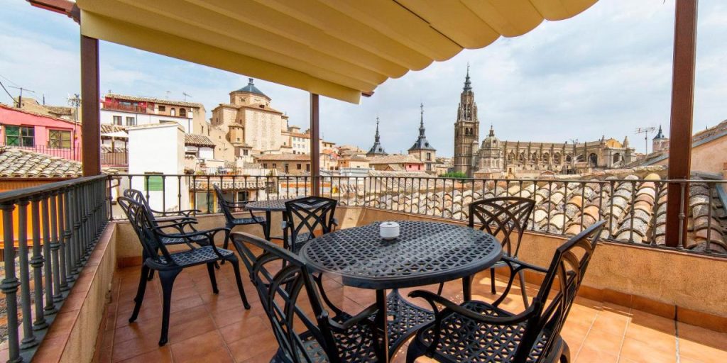 Terraza del Hotel Santa Isabel en Toledo.