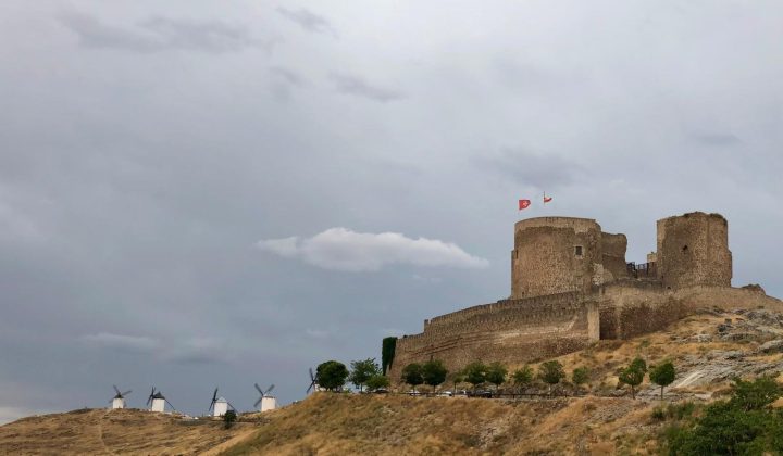 Castillo y molinos de Consuegra